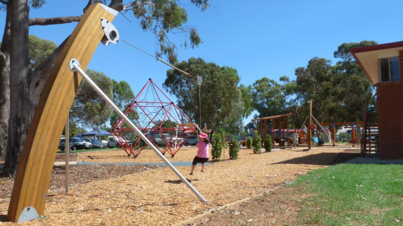 Loddon River Motel Kerang Eksteriør billede